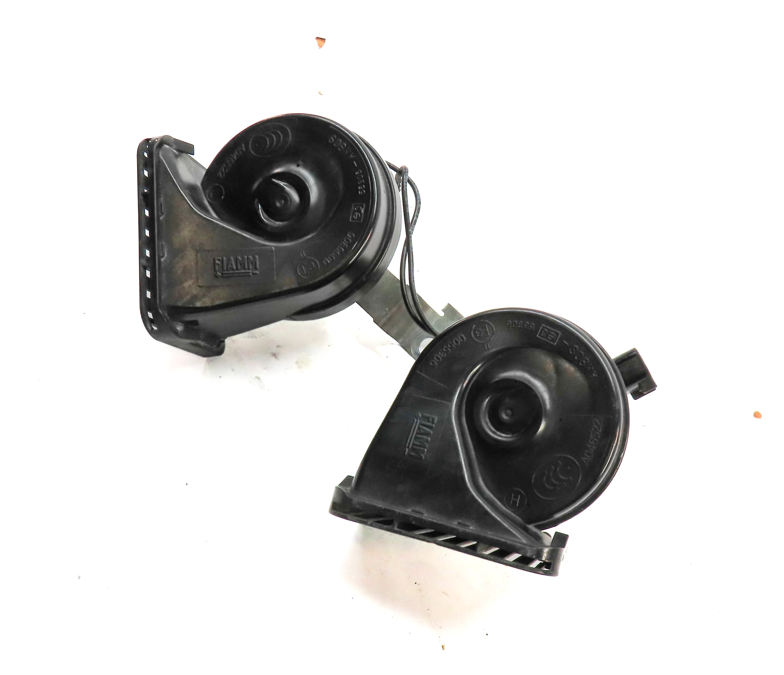 2010-2012 RANGE ROVER (L322) HIGH & LOW TONE SAFETY HORN SET-2 — exact item pictured
